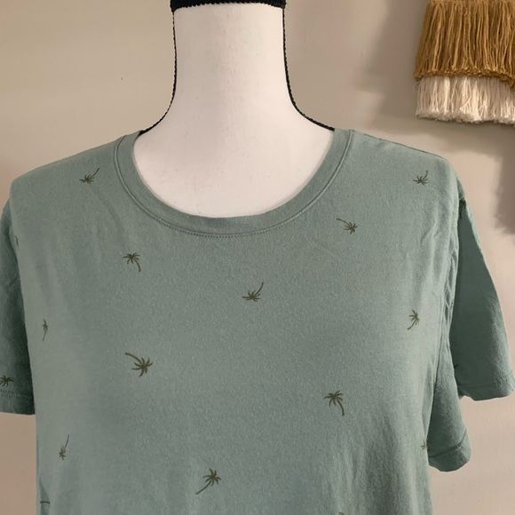 Gap tee shirt XXL olive green with palm tree print EUC - Picture 2 of 6